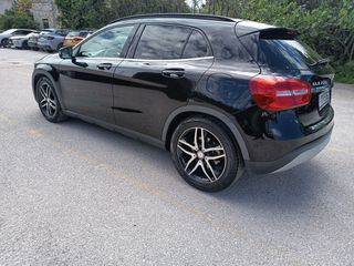 Mercedes-Benz GLA 200 2015 AUTOMATIC-thumb-6