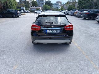 Mercedes-Benz GLA 200 2015 AUTOMATIC-thumb-9
