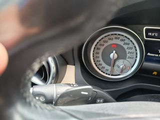 Mercedes-Benz GLA 200 2015 AUTOMATIC-thumb-49