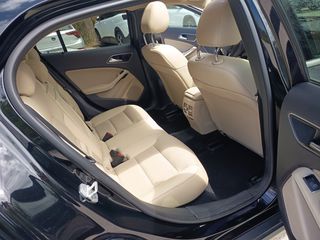 Mercedes-Benz GLA 200 2015 AUTOMATIC-thumb-33