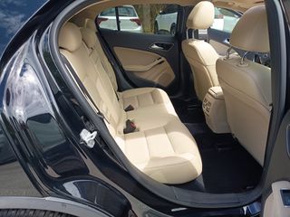 Mercedes-Benz GLA 200 2015 AUTOMATIC-thumb-34