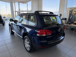 Volkswagen Touareg 2004-thumb-10
