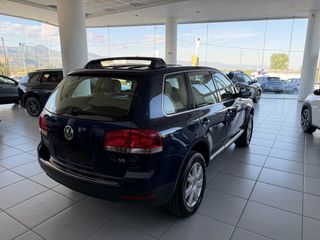 Volkswagen Touareg 2004-thumb-7