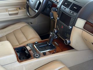 Volkswagen Touareg 2004-thumb-20