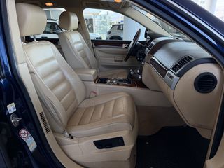 Volkswagen Touareg 2004-thumb-21