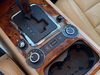 Volkswagen Touareg 2004-thumb-24