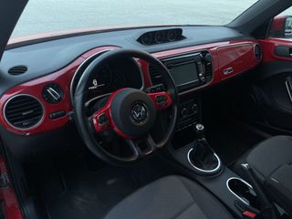 Volkswagen Beetle 2012-thumb-7