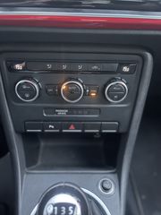 Volkswagen Beetle 2012-thumb-10
