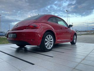 Volkswagen Beetle 2012-thumb-12