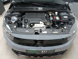 Opel Corsa 2024 1.2  TURBO GS LINE-thumb-25