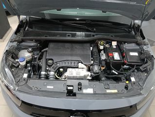 Opel Corsa 2024 1.2  TURBO GS LINE-thumb-26