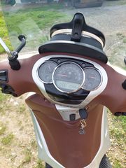 Piaggio Beverly 300 2016-thumb-7