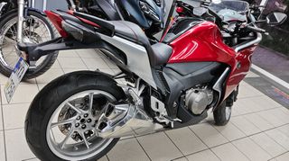 Honda VFR 1200 2011-thumb-4