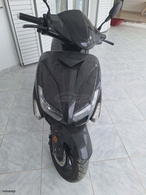 Roller / Scooter 2024
