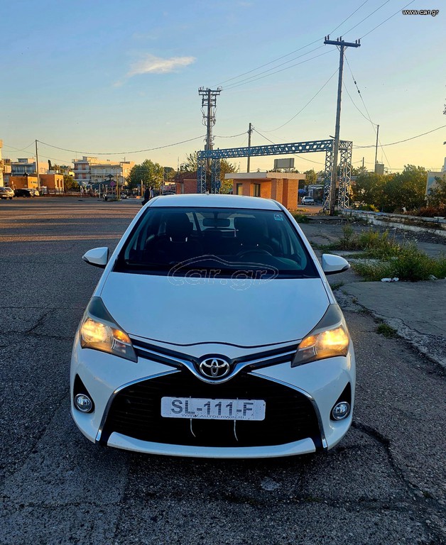 Toyota Yaris 2015