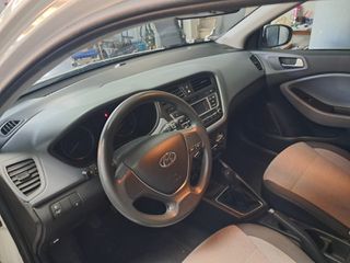 Hyundai i 20 2016 I20 1.2 85 HP-thumb-1