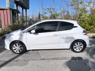 Peugeot 207 2014-thumb-2