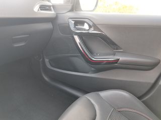 Peugeot 208 2017 GT Line-thumb-12