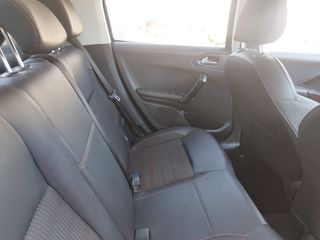 Peugeot 208 2017 GT Line-thumb-18