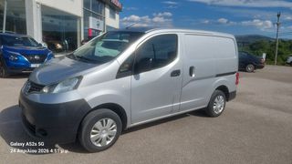 Nissan NV 200 2014-thumb-1