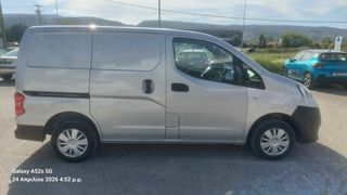 Nissan NV 200 2014-thumb-3