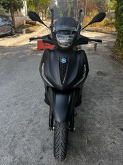 Piaggio Beverly 400 2024 deep black