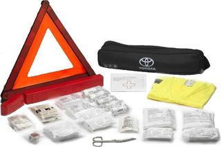 Toyota Γνήσιο Σετ Πρώτων Βοηθειών / Σετ Ανάγκης / Φαρμακείο (PW02200029) DIN 13164:2022