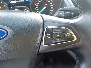 Ford Kuga 2017 BUSINESS-thumb-18