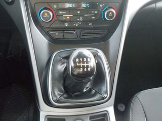 Ford Kuga 2017 BUSINESS-thumb-12