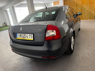 Skoda Octavia 2012 Ελληνικό-thumb-4