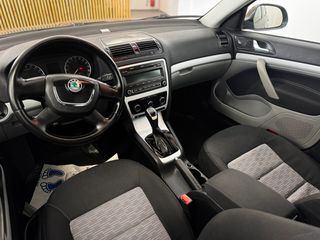 Skoda Octavia 2012 Ελληνικό-thumb-11