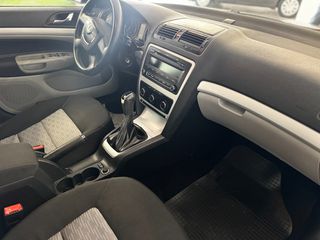 Skoda Octavia 2012 Ελληνικό-thumb-17