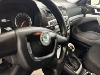 Skoda Octavia 2012 Ελληνικό-thumb-21