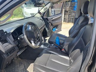 Isuzu D-Max 2014-thumb-8