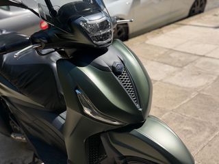 Piaggio Beverly 300 2024-thumb-1