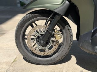 Piaggio Beverly 300 2024-thumb-8