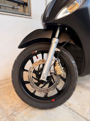 Piaggio Medley 125 2024 s-thumb-4
