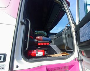 Volvo 1995 FH 16-470-thumb-5