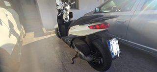 Piaggio Carnaby 300 Cruiser 2012