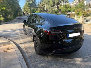 Tesla Model Y 2023 LONG RANGE DUAL MOTOR
