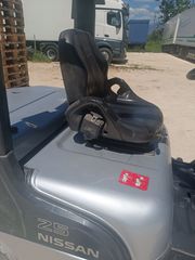 Nissan 2005 YL02A25 2005-thumb-11