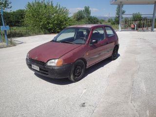 Toyota Starlet 1998-thumb-2