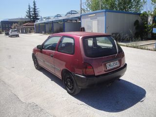 Toyota Starlet 1998-thumb-18