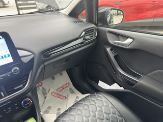 Ford Fiesta 2017 TITANIUM-thumb-11
