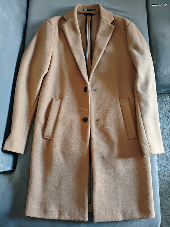 Ταμπα-Καμηλό παλτό από Zara