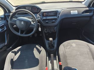 Peugeot 208 2015-thumb-10