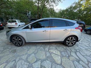 Ford Focus 2012-thumb-3