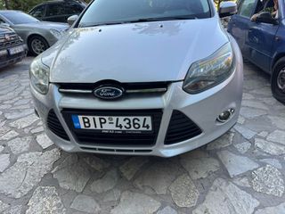 Ford Focus 2012-thumb-8