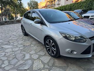 Ford Focus 2012-thumb-9