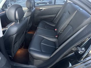 Mercedes-Benz E 200 2009-thumb-9